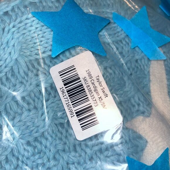 1989 (Taylor's Version) Cardigan | Various Sizes - Picture 6 of 7